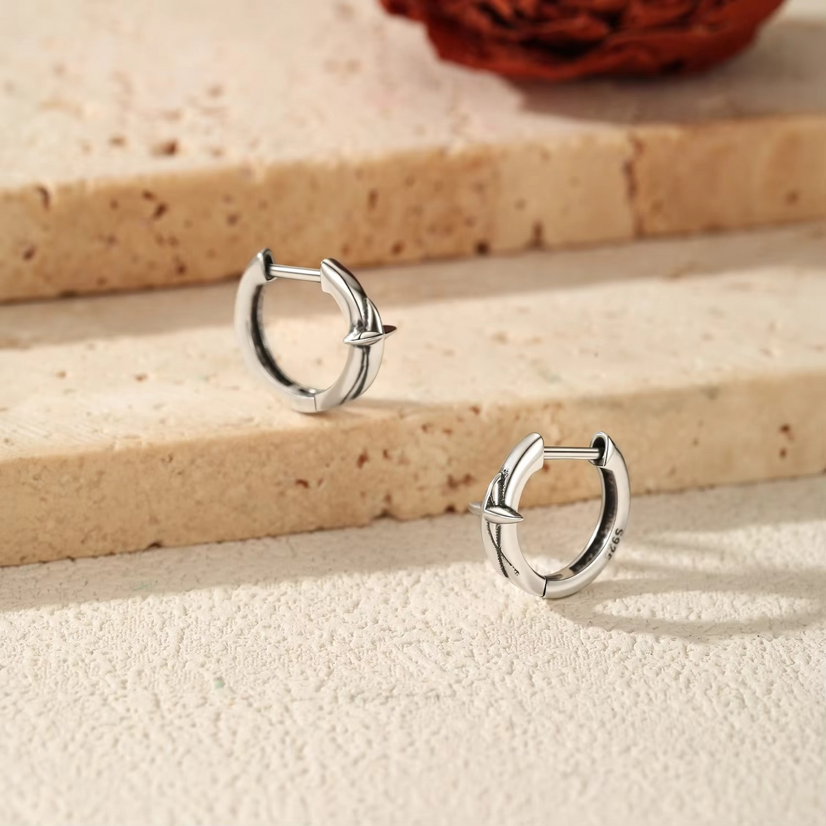 Retro Exquisite Stars Small Hoop Earrings